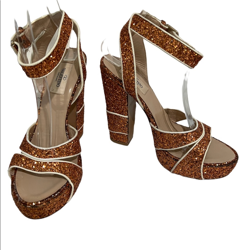 NWOT Valentino Glitter Heels